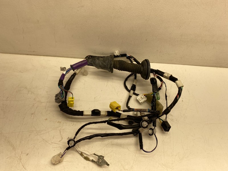 2012-2014 TOYOTA CAMRY RIGHT PASSENGER SIDE FRONT DOOR WIRE WIRING HARNESS OEM
