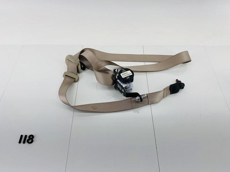14-15 KIA SORENTO XM REAR RIGHT SECOND 2ND ROW SEAT BELT TENSIONER BEIGE OEM
