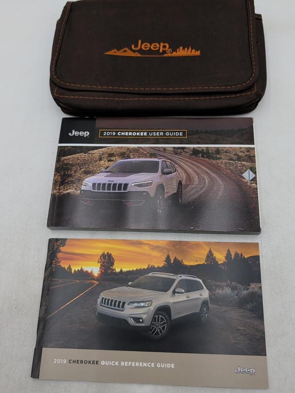 2019 Jeep Cherokee Owners Manual Set Quick Reference Guide With Case