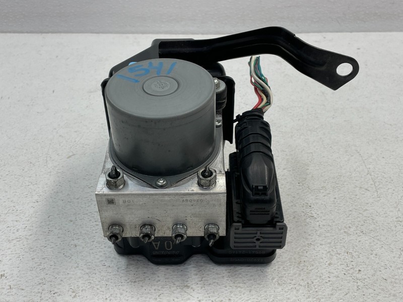 18 19 20 Lexus RC300 ABS Anti Brake Lock ABS Pump Module Unit 1541 OEM