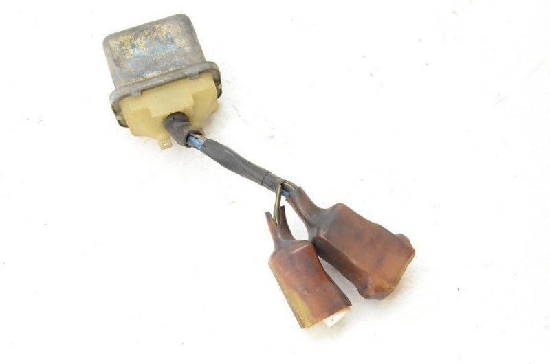 1989-1991 Mazda Rx7 13B Vert Fuel Injector Pump Relay 0610001130