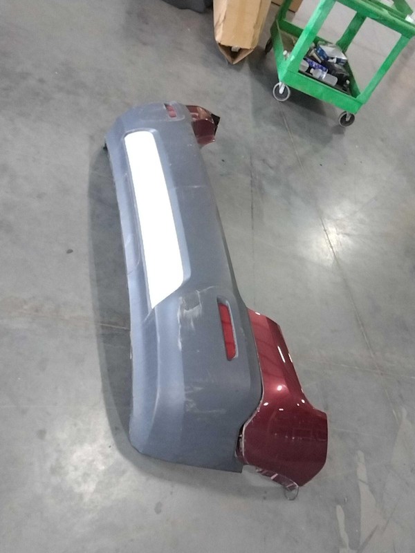 2016 Chevrolet Trax Bumper Assembly Maroon OEM 25980562 123K Miles