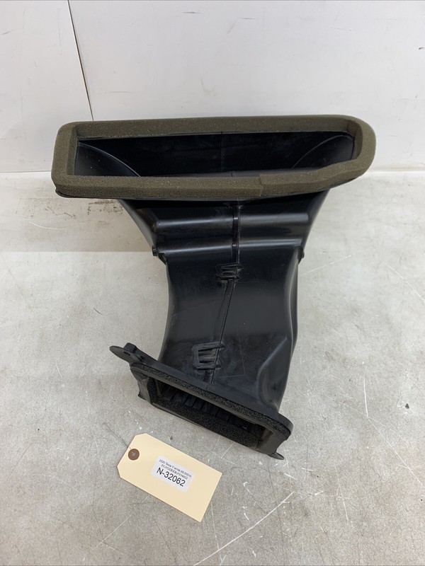 20-22 TESLA MODEL Y HVAC HEATER FRONT CABIN FRESH AIR INTAKE DUCT 32062 M14
