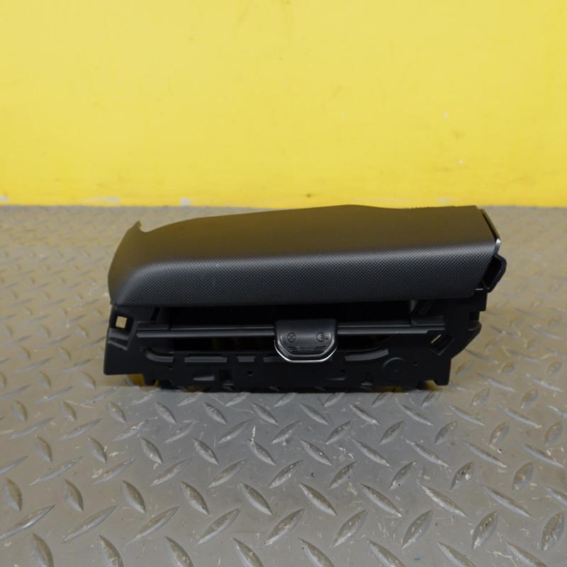 2025-2026 KIA K4 DASHBOARD LEFT SIDE OUTER AC AIR VENT GRILLE OEM 84790GG000