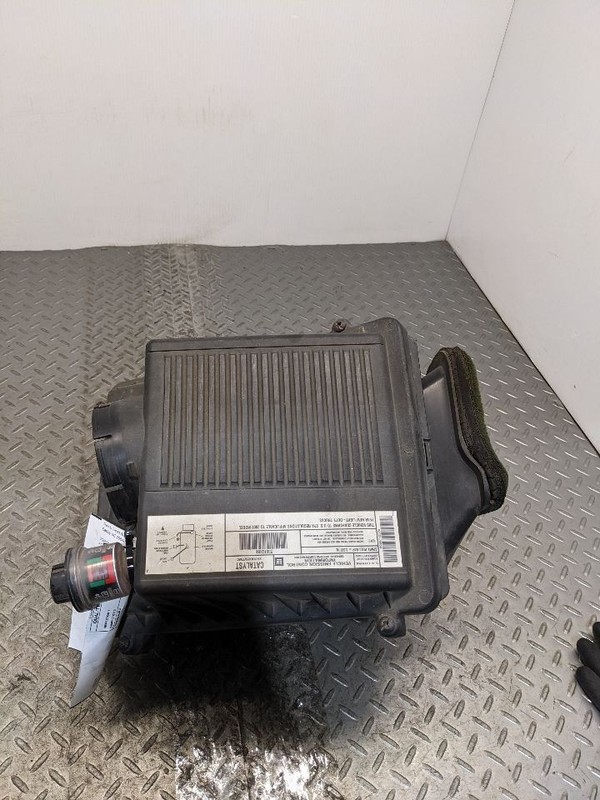 Air Cleaner With High Capacity Opt K47 Fits 99-08 SIERRA 1500 PICKUP 1180219
