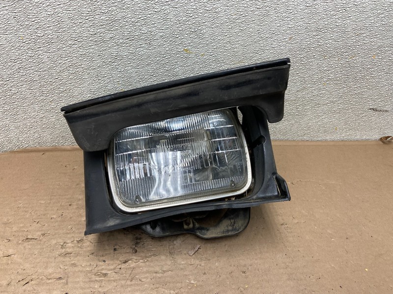 1986 - 1991 Mazda RX7 RX-7 Right Passenger RH Halogen Headlight OEM ab0855 DG