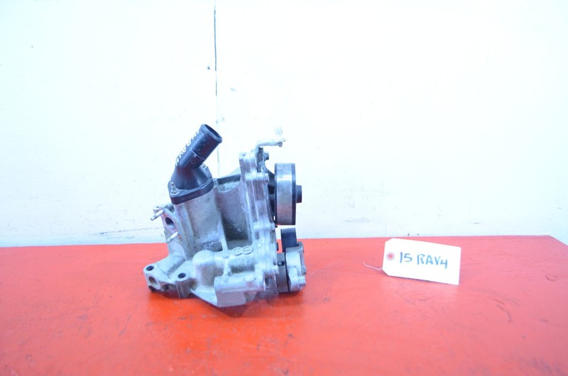 13-15 TOYOTA RAV4 2.5L ENGINE WATER PUMP OEM