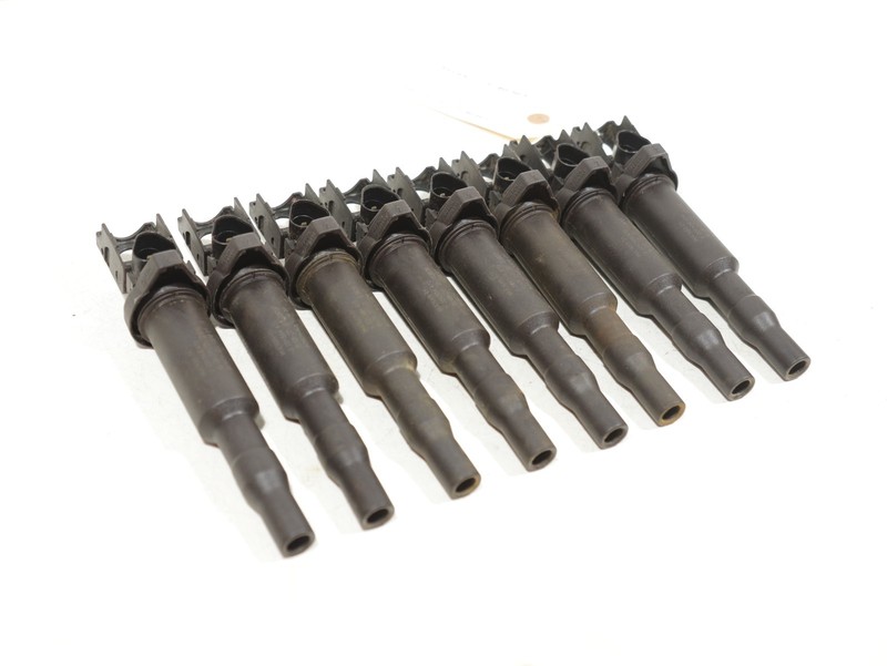 2014-2019 BMW F15 X5 4.4L N63TU Engine Ignition Coil Set Of 8 BOSCH OEM 8647689