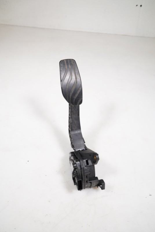 2022 - 2025 NISSAN SENTRA GAS PEDAL ACCELERATOR THROTTLE SENSOR OEM 180026RR5A