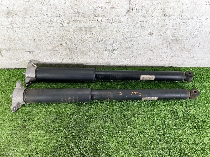 15-18 FORD FOCUS REAR LEFT LH & RIGHT RH SIDE SHOCK STRUT ABSORBER SET 2 OEM