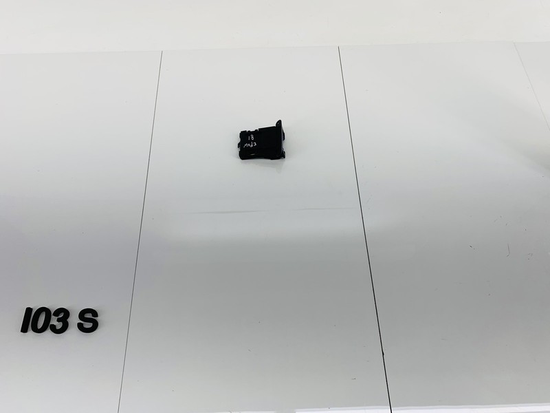 17-23 TESLA MODEL 3 STEERING WHEEL CONTROL COMPUTER MODULE UNIT 1101556-00-B OEM