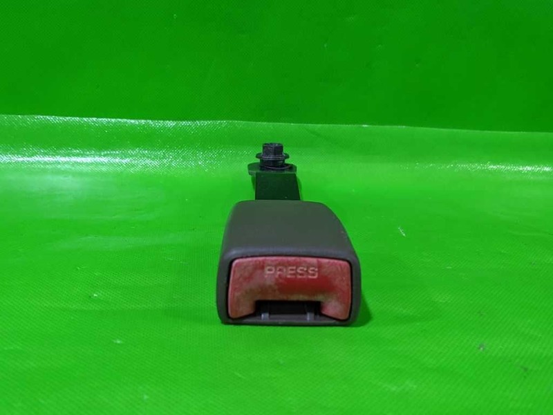 97-01 CAMRY PASSENGER RIGHT FRONT SEAT BELT BUCKLE OEM 4552-14