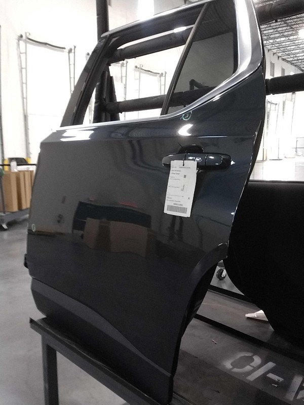 2018 Chevrolet Traverse Left Door Grey 4DR SUV Used OEM 697263