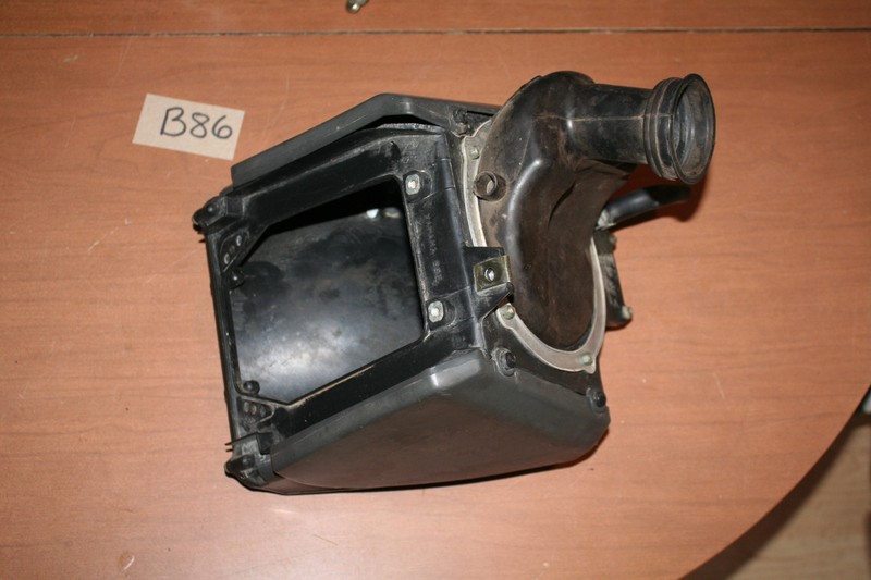 2002 Yamaha YZ 426F Air Cleaner Filter Box Housing OEM 02 B