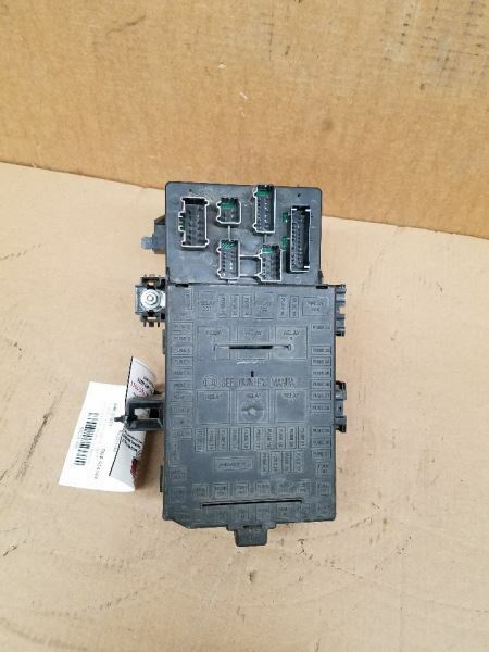 Fuse Box Engine Right Hand Kick Panel Fits 07-08 FORD F150 PICKUP 251456
