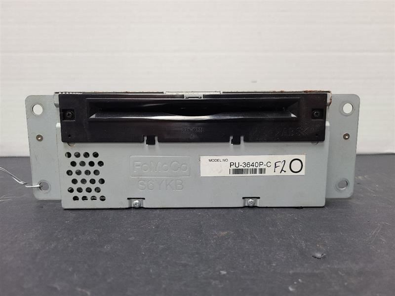 Audio Equipment Radio Receiver AM-FM-CD-MP3 Fits 16 FORD F150 PICKUP 472129