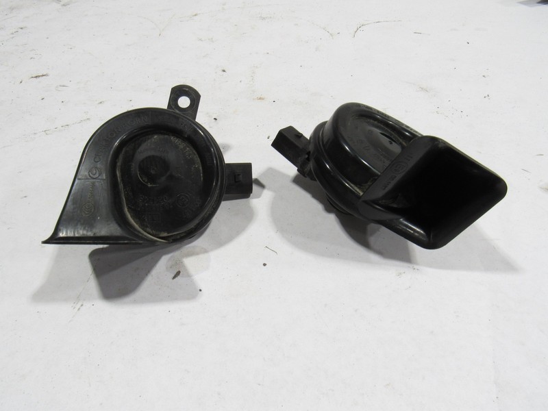 10-20 Bentley Mulsanne 2012 High Low Tone Horn Siren Alarm Set Pair @1