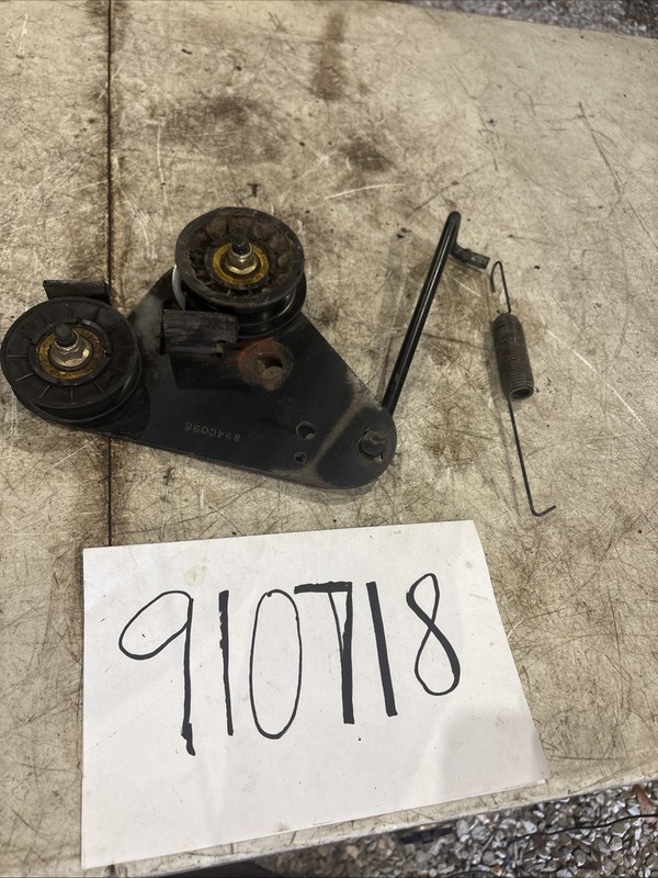 John Deere D110 Drive Pulley Tensioner AssemblyRiding Mower