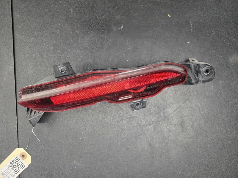 Rear Right Fog Light 2018 Range Rover Velar J8A2-15K272-AD 2019 - 2022