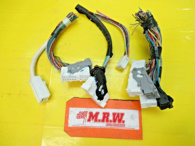 WIRE PLUG CONNECTOR off BCM FUSE BOX MULTIPLEX NETWORK 11 12 13 14 15 SCION xB
