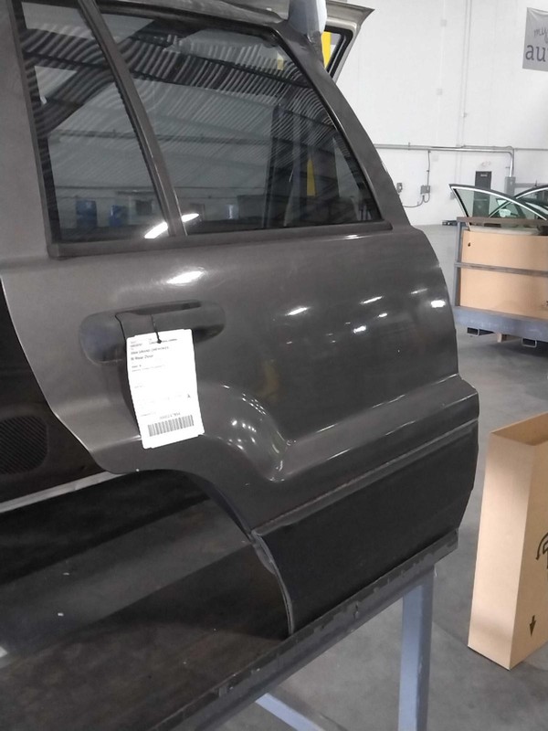 2004 Jeep Grand Cherokee Right Rear Door Grey 521767 Used 196K Miles