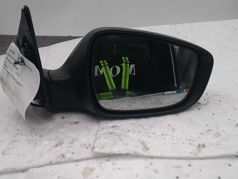 2011-2013 Hyundai Elantra Right Door Mirror Assembly Black 428586 148K Miles