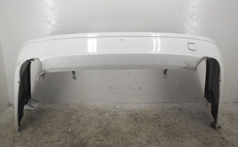 Mercedes-Benz E350 Sedan Rear Bumper Cover W/O Park Assist OEM 2007-2009