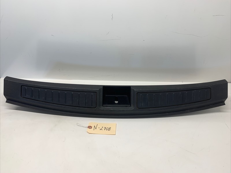 TESLA MODEL S TRUNK SILL REAR TRUNK LATCH COVER 1010824-00-C N-2708 M4
