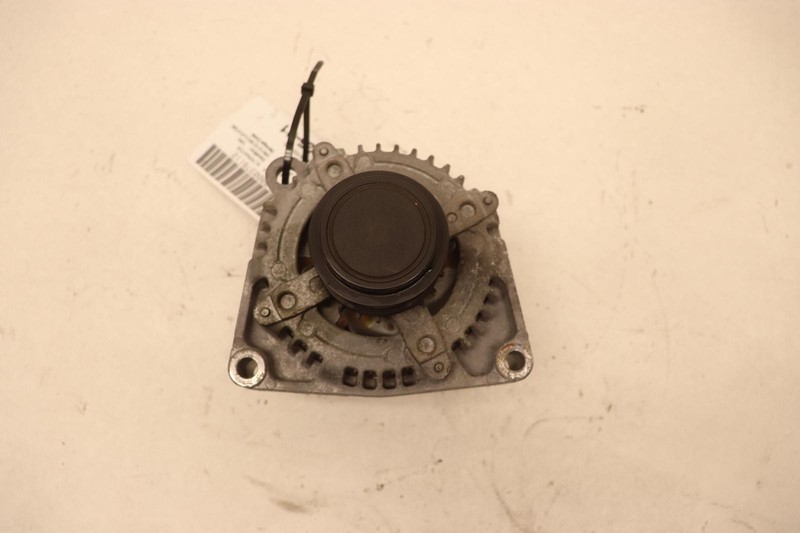 2015-2020 GMC YUKON 6.2L ENGINE ALTERNATOR GENERATOR 150 AMP OEM