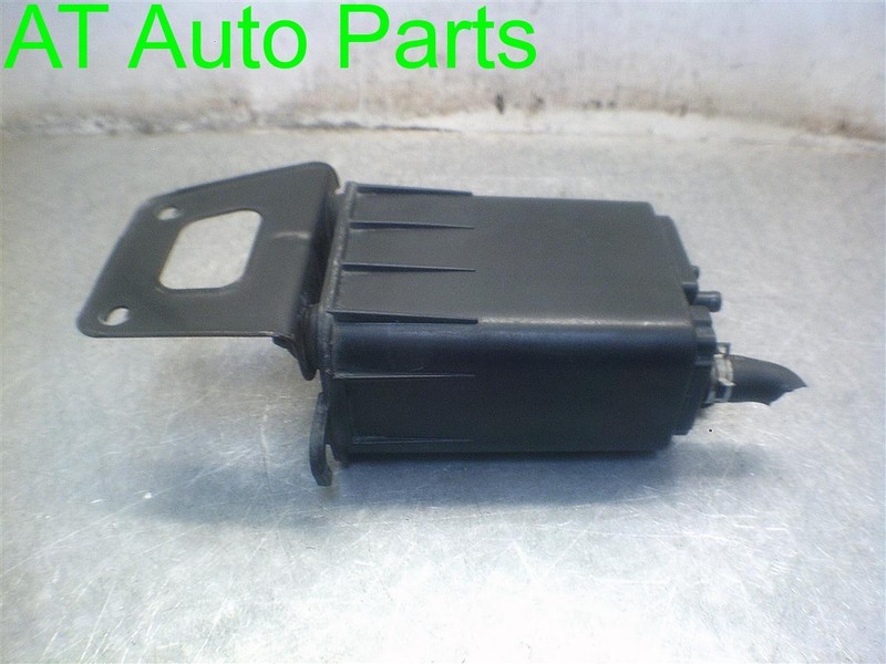 1998 DODGE CARAVAN FUEL VAPOR CANSITER OEM 375.CH8498