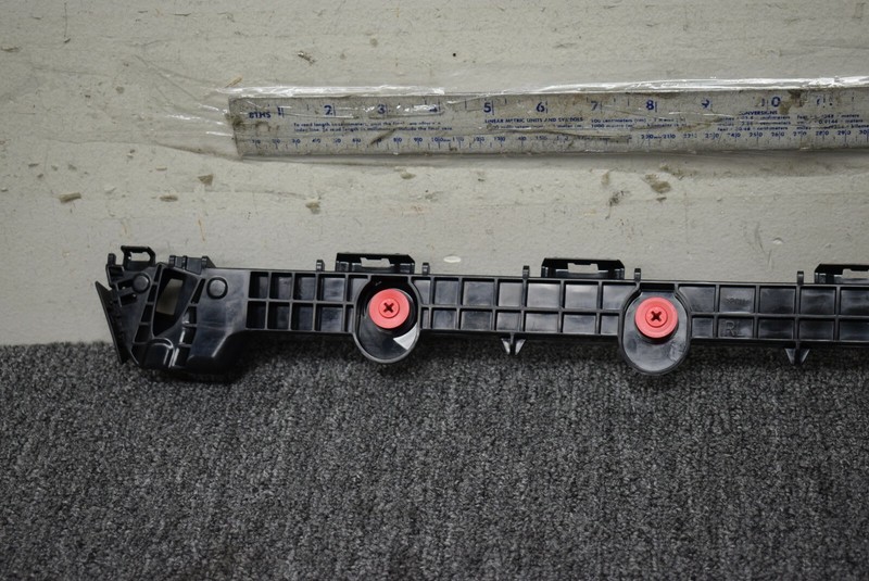 2019-2020 LEXUS ES350 UPPER SUPPORT FACTORY OEM