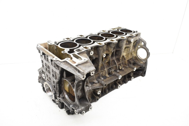 2008 BMW E90 335xi N54B30 N54 3.0L Engine Block Housing Aluminum OEM KW70