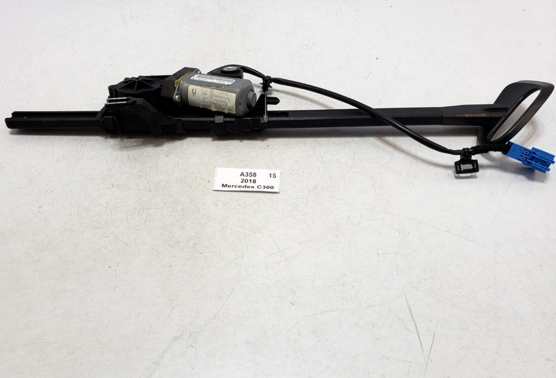✅ 17-23 OEM Mercedes C300 A205 Rear Left Driver Seat Belt Adjuster Actuator