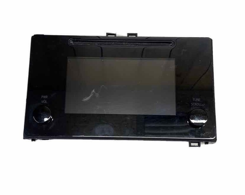 Toyota Corolla radio am fm 17 19 display screen & receiver assy OEM 8614002520