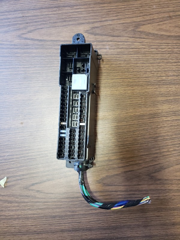 2012 2013 2014 Ford Focus Rear Trunk Fuse Box Relay Assembly BV6T-14A301-HB OEM