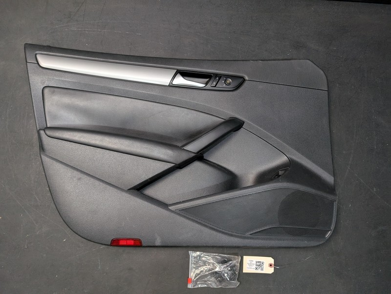 Front Left Door Trim Panel 2015 Volkswagen Passat 2014