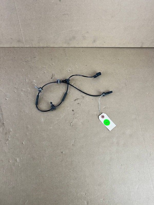 ✅Front Wheel Speed ABS Sensor Left / Right For Tesla Model 3/Y 2019 1188761-00-A
