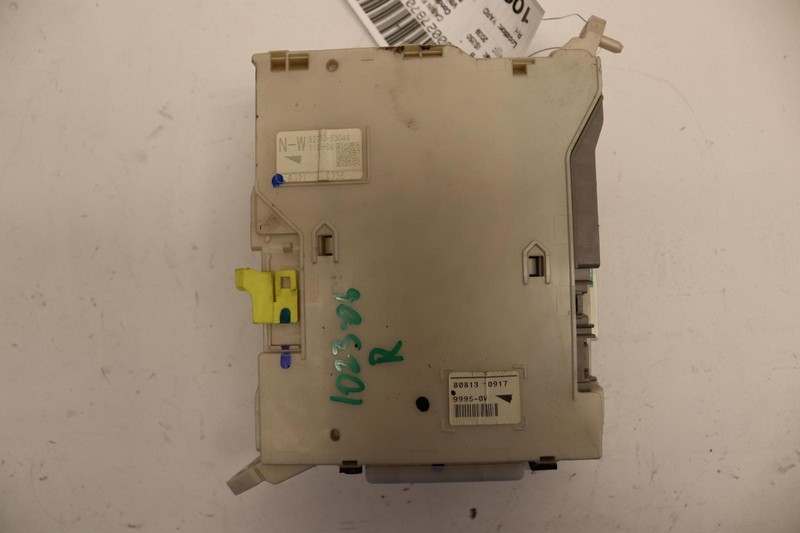 2006-2010 LEXUS IS250 2.5L AWD RIGHT DASH FUSE BOX JUNCTION POWER MODULE OEM