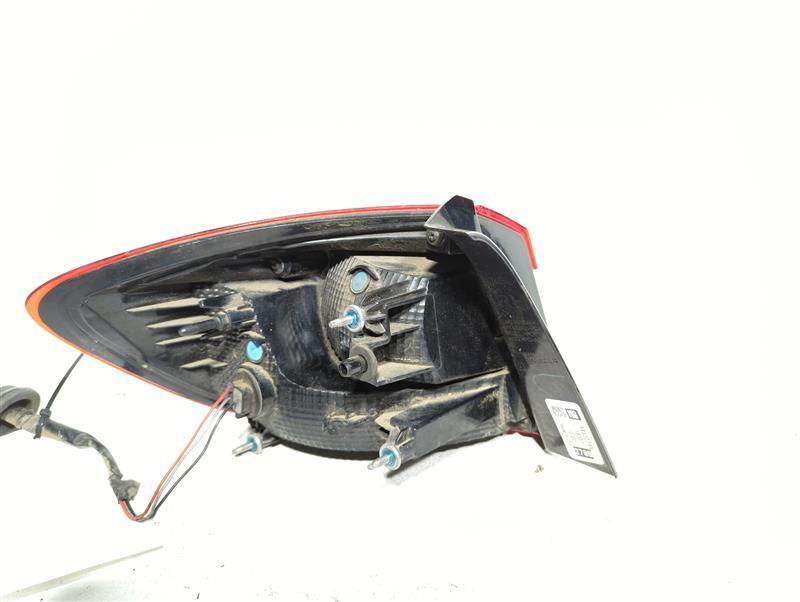 Used Right Tail Light Assembly fits: 2019 Chevrolet Cruze w/LED tail lamps Sedan