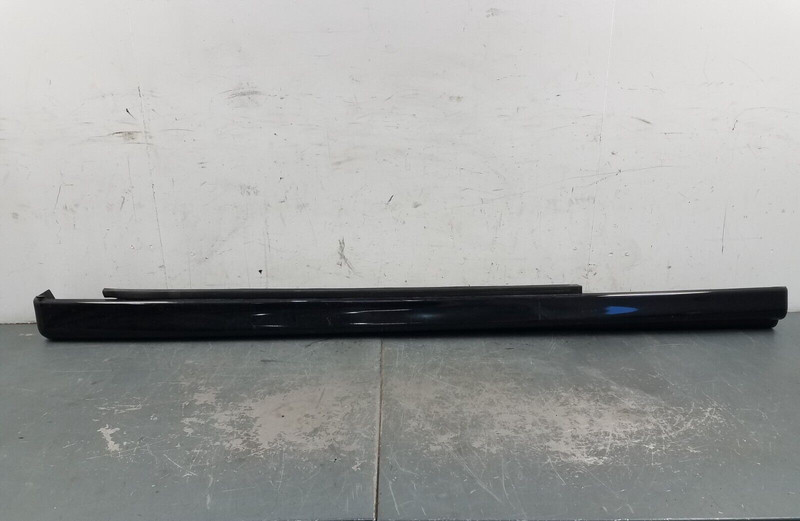 2006 Pontiac GTO Left Side Skirt Rocker Panel #7176 E4