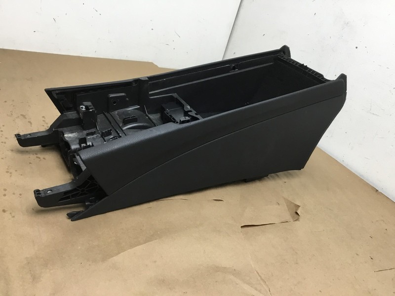 Mercedes C300 W205 2018 Center Console Armrest Panel Support Frame Box 15-18 |:Y