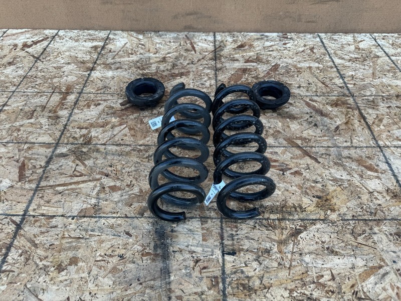 FORD MUSTANG MACH-E 2021-2024 OEM REAR LEFT AND RIGHT COIL SPRINGS SPRING ASSY