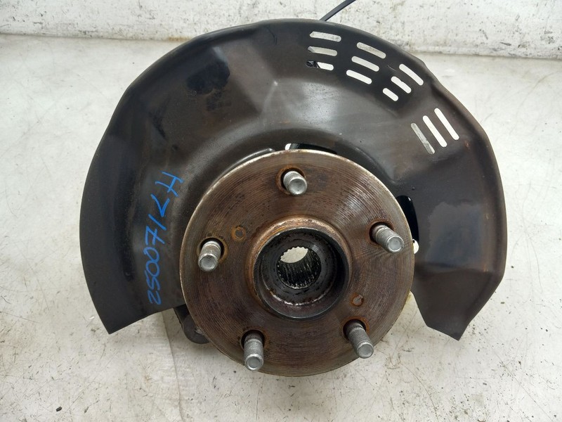 18 19 20 21 22 TOYOTA C-HR FRONT DRIVER LEFT SPINDLE KNUCKLE