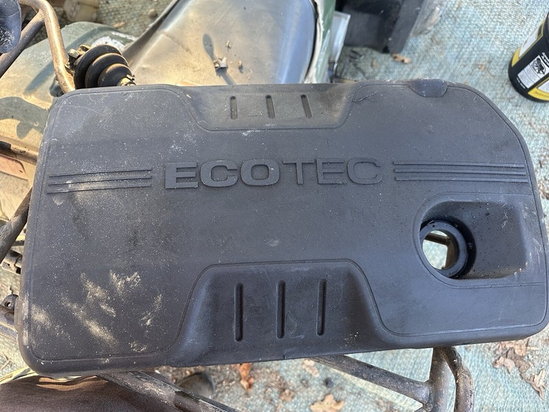 08-17 Chevrolet Equinox Engine Motor Cover 12634977 OEM