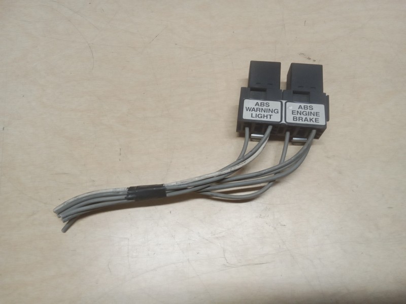 International Siemens ABS Wire Harness P/N 2026910C1 VFM-15F41-Z13 Relay