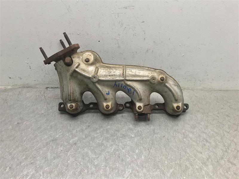2000-2001 TAHOE SUBURBAN 4.8L 5.3L LEFT EXHAUST MANIFOLD w/AIR OEM 12571679