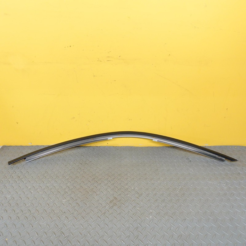 2022-2025 SUBARU BRZ COUPE RIGHT PASSENGER SIDE DOOR UPPER MOLDING TRIM OEM