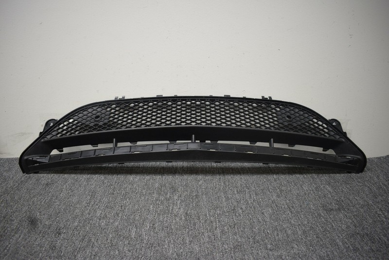 2016-2017 MERCEDES BENZ E CLASS W213 FRONT LOWER GRILLE FACTORY OEM