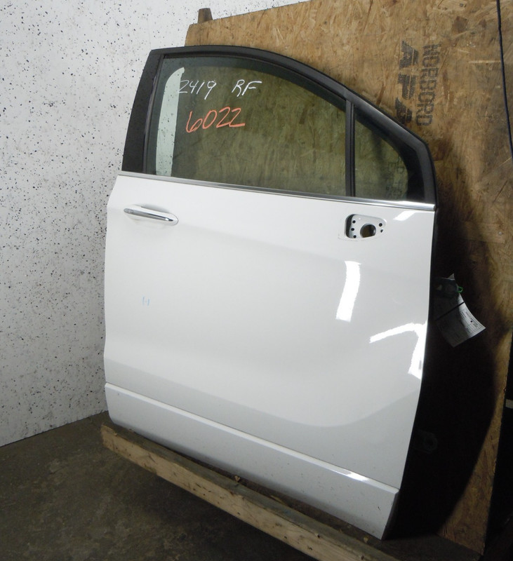 2016-2020 Buick Envision Front Door Assembly Passenger Right OEM WA8624