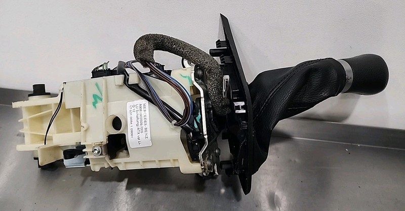 OEM 07 Thur 2014 Mercedes Sprinter 2500 3500 Automatic Gear Shifter Selector AT